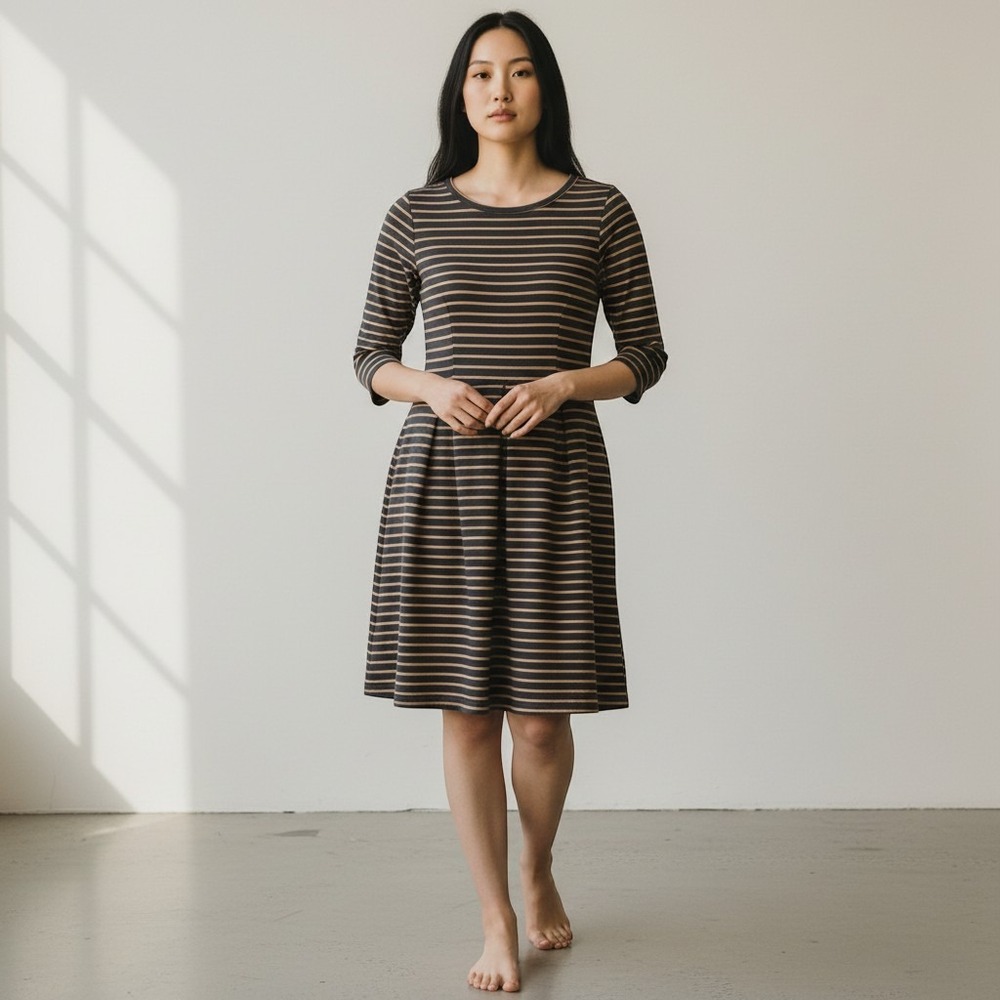 Boden Pleated‎ Fit and Flare Dress Horizontal Stripe 3/4 Sleeve Navy Tan Size 10